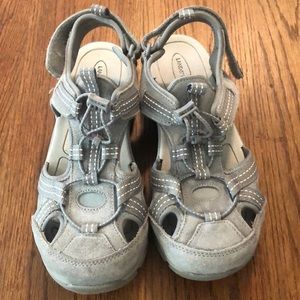 Lands End All Weather Hiking Sandal Closed Toe Woman’s Size 8 EUC
